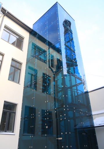 stikla fasāde, toget, priva blue, 