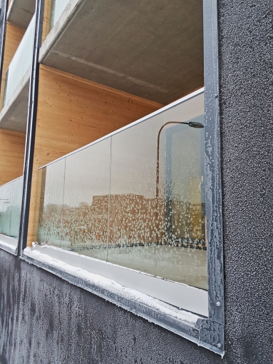 glass profile balcony en
