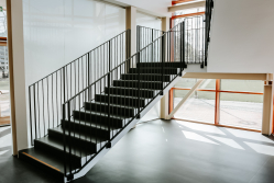 metal railings en