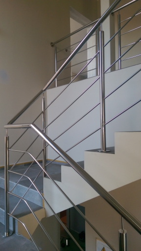 polished railings3 en